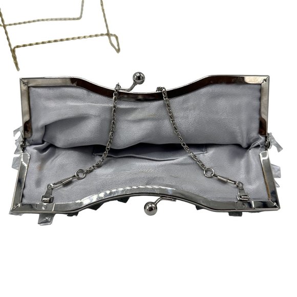 Silver Beaded Sequins Kiss Lock Formal Evening Bag - Picture 7 of 10